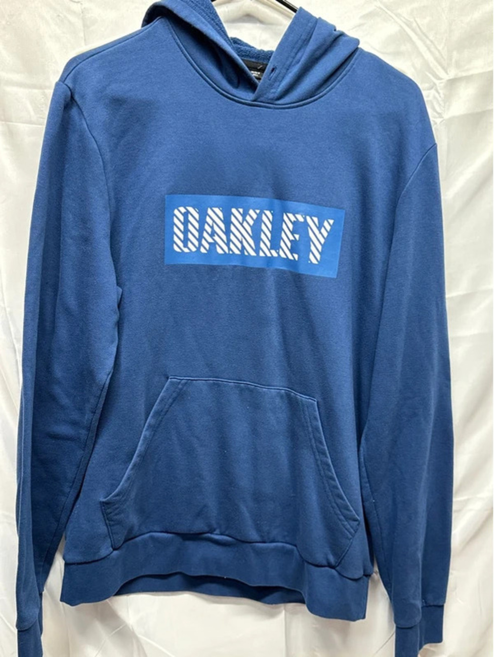 Oakley hoodie